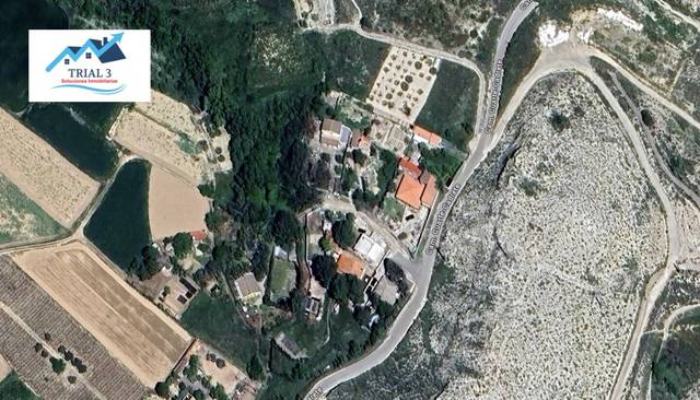 Casa-chalet en Venta en  Afueras en Cadrete