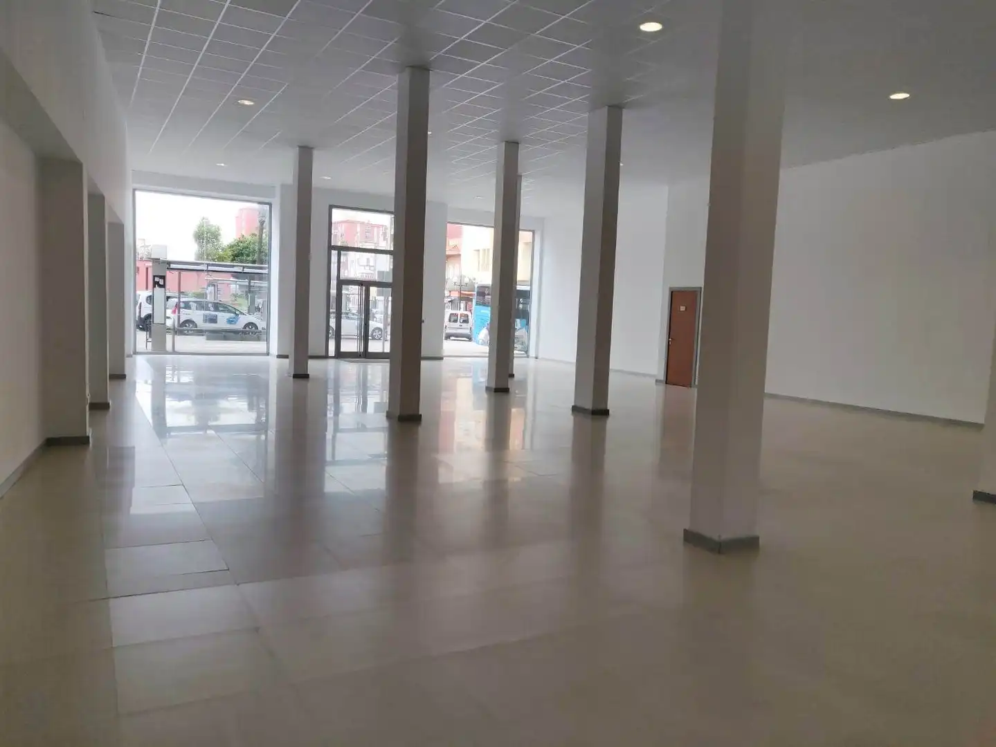 Local de lloguer en La Línea de la Concepción