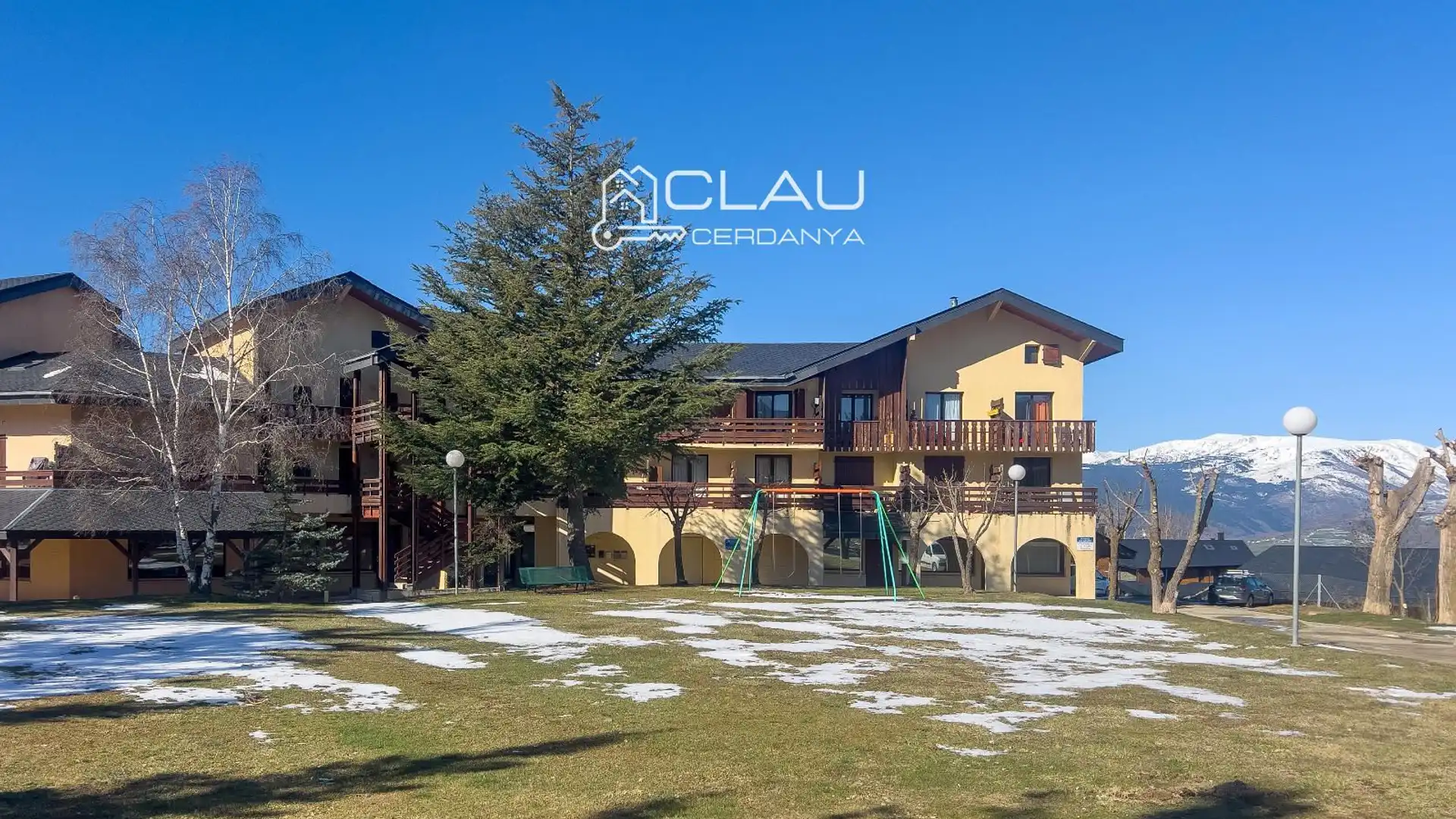 Vista exterior de Piso en venta en Sainte - Léocadie con Calefacción, Parquet y Terraza