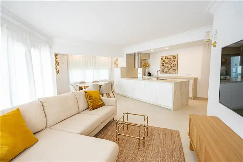 Living room of Flat for rent in  Palma de Mallorca  with Air Conditioner, Furnished and Balcony