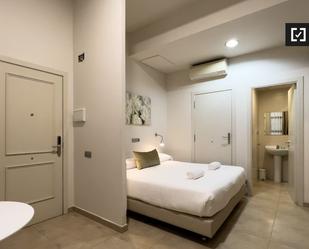 Bedroom of Flat to rent in  Barcelona Capital  with Air Conditioner, Heating and Furnished