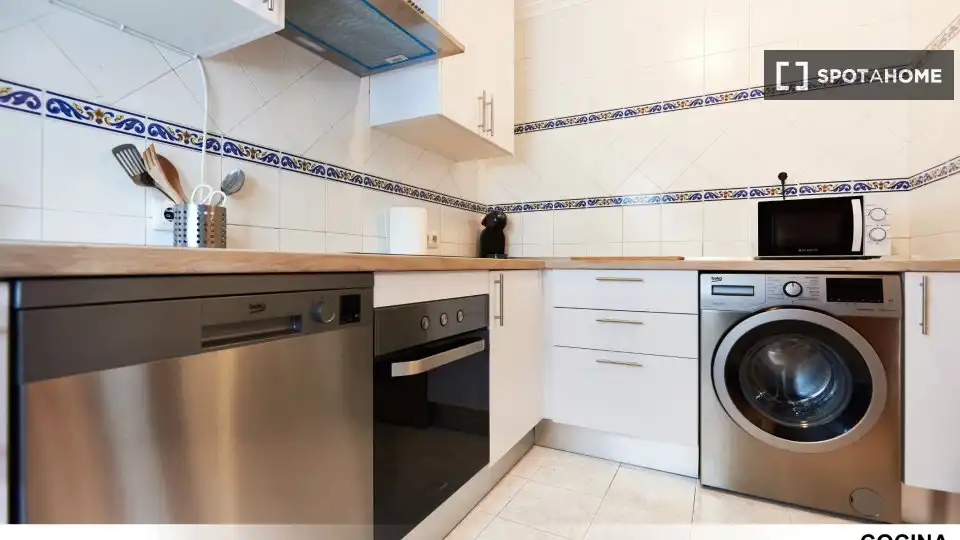 Room in Barrio León