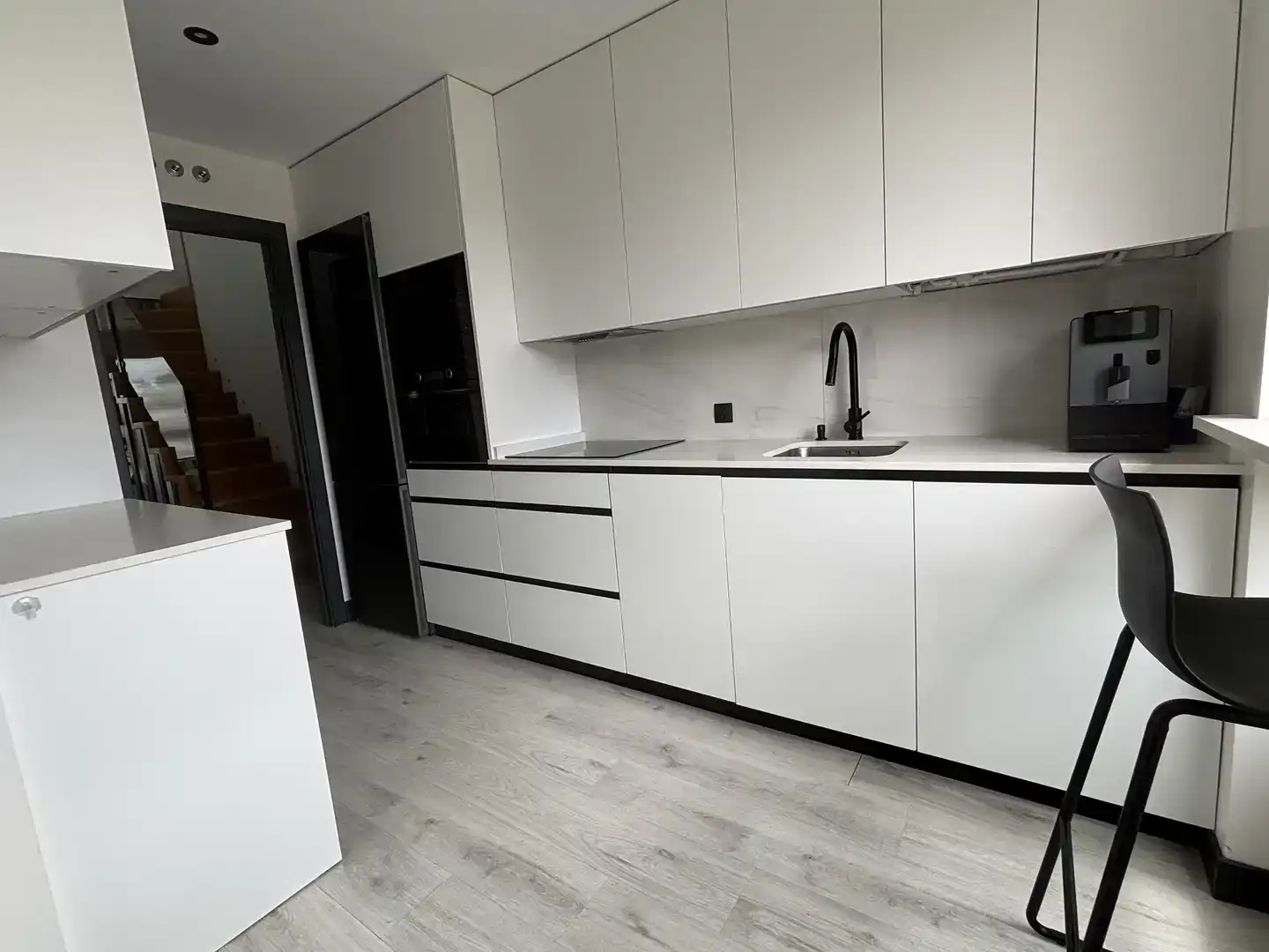 Cuina de Àtic en venda en Las Rozas de Madrid amb Aire condicionat, Jardí privat i Parquet