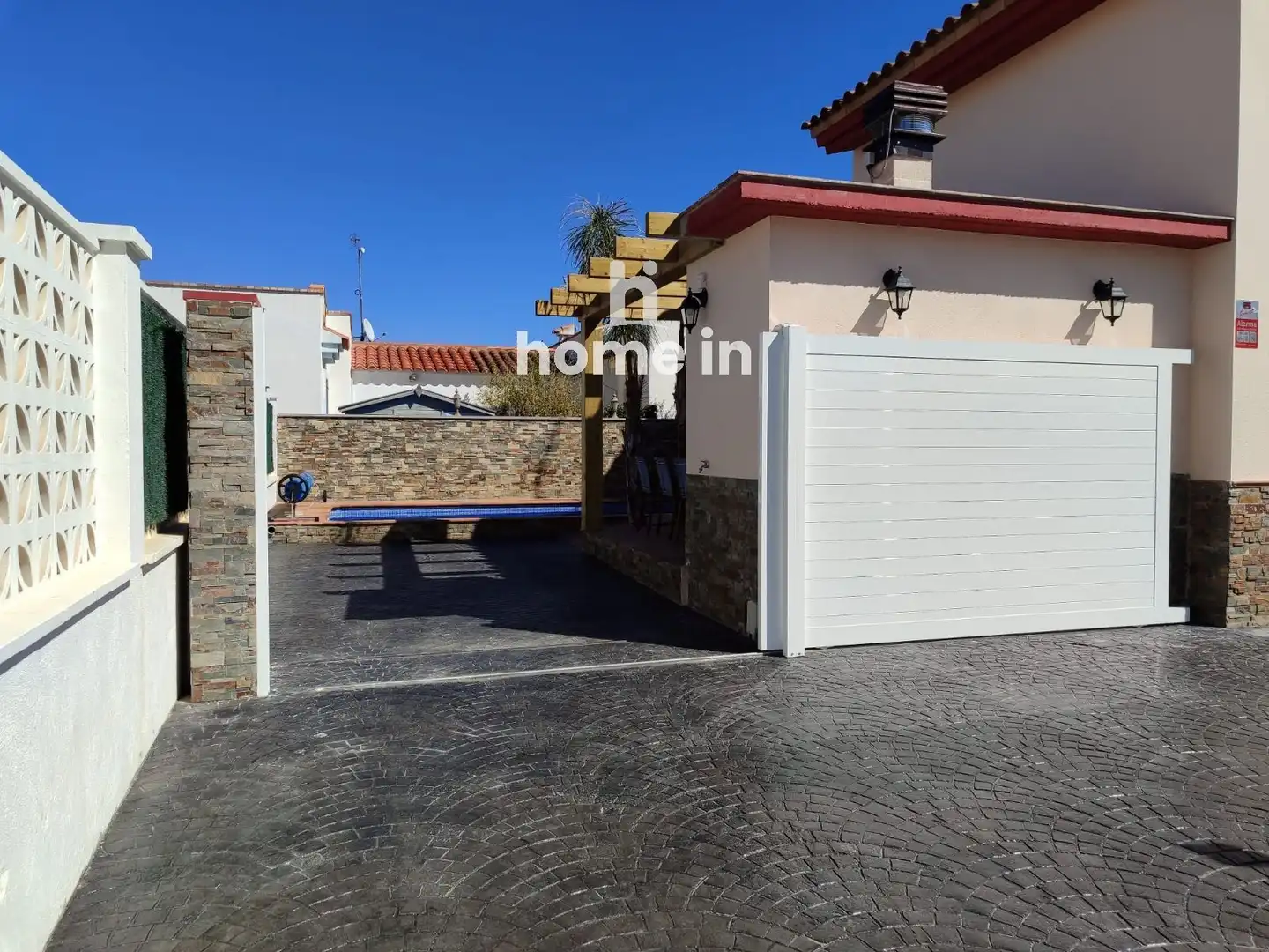 Vista exterior de Casa o chalet en venta en Deltebre con Aire acondicionado, Terraza y Trastero