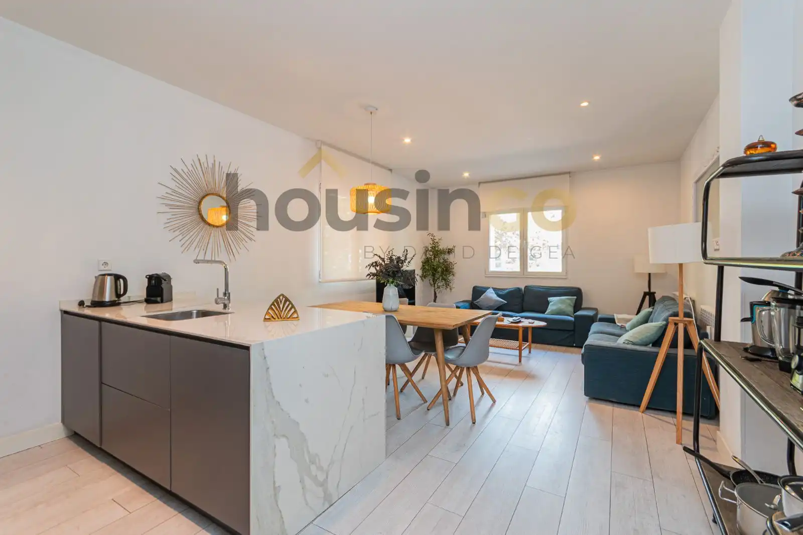 Living room of Flat for rent in Madrid  with Air Conditioner, Heating and Furnished