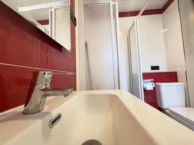 Bathroom of Attic for rent in Castellón de la Plana / Castelló de la Plana  with Parquet flooring, Terrace and Furnished