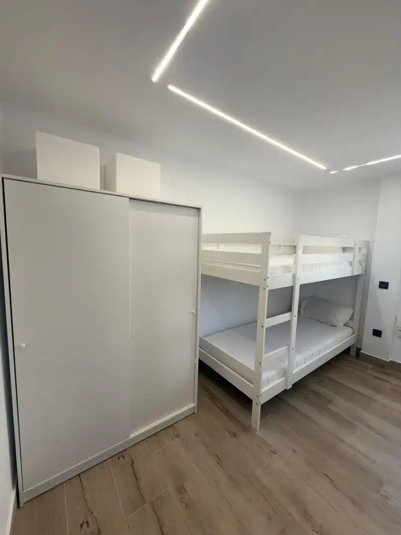 Habitación de Piso de alquiler en Cádiz con Aire acondicionado, Calefacción y Terraza