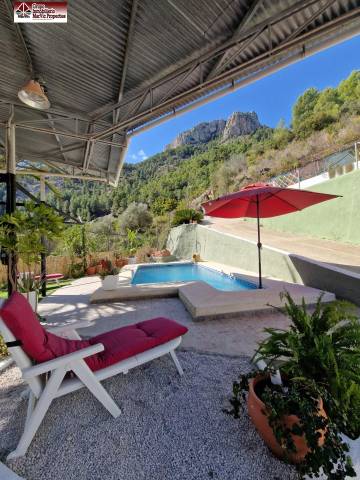 Finca rústica en Venta en Bolulla