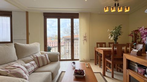 Foto 3 de Casa adosada en venta en Calle de Plaza, Pradosegar, Ávila