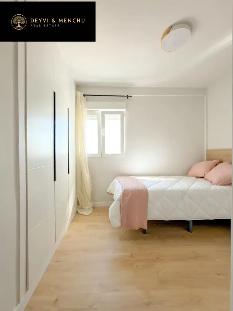 Schlafzimmer von Wohnung zum Verkauf in Madrid mit Klimaanlage, Heizung und Möbliert