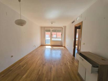 Sala d'estar de Apartament en venda en  Albacete Capital amb Balcó