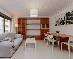 Sala d'estar de Apartament per a compartir en Burjassot amb Aire condicionat i Terrassa