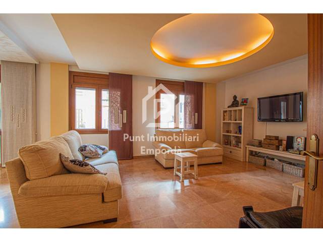 Piso en Venta en Castillo en Centre