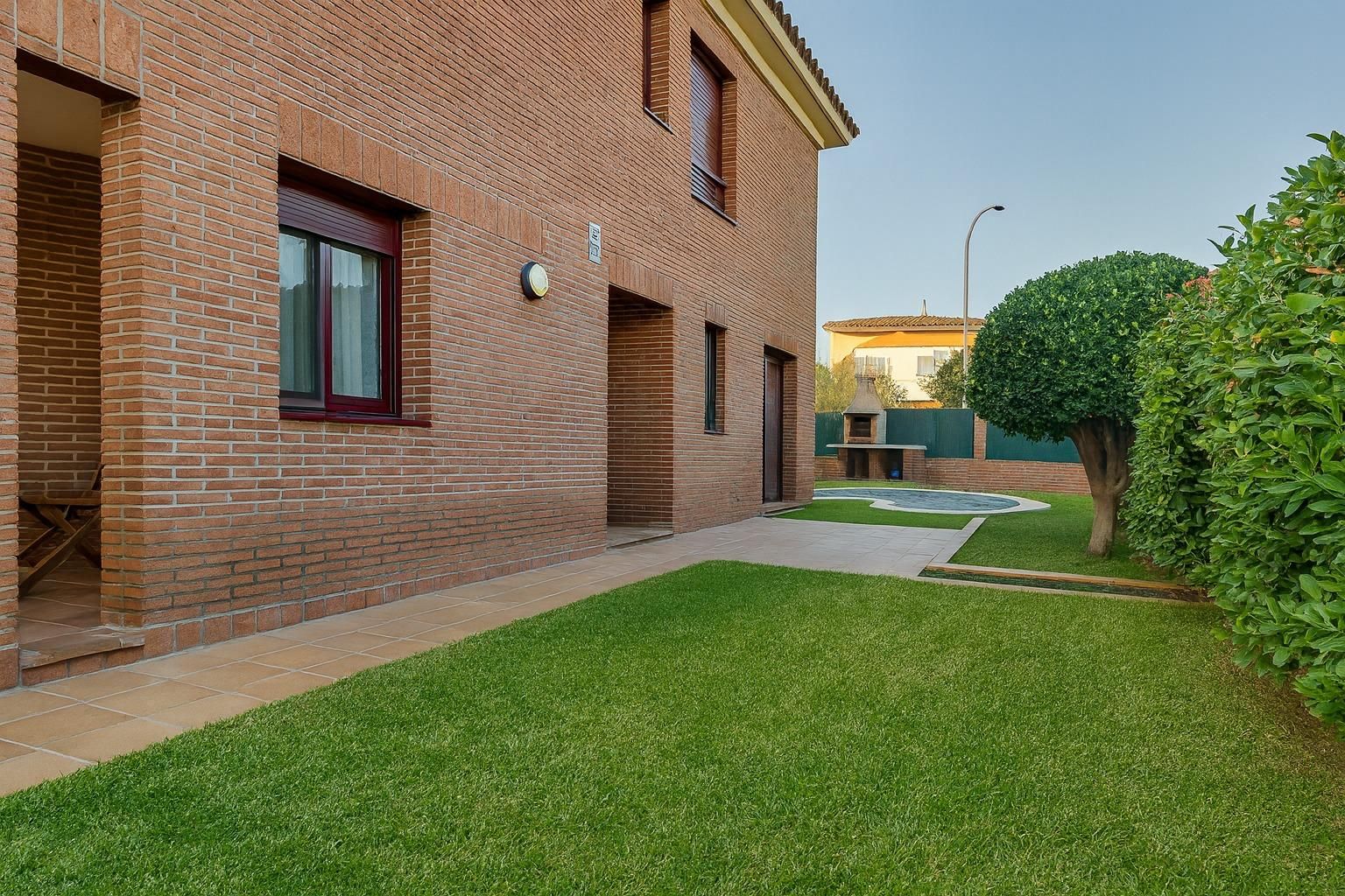 Vista exterior de Casa adosada en venda en Lliçà de Vall amb Aire condicionat, Calefacció i Jardí privat