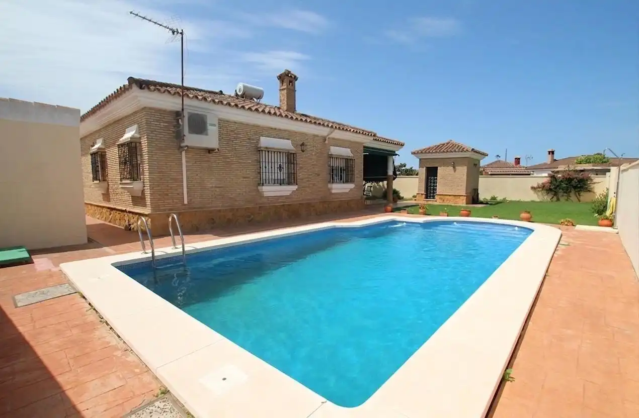 Chalet con piscina en venta en Ctra Sanlúcar - Cuatro Pinos