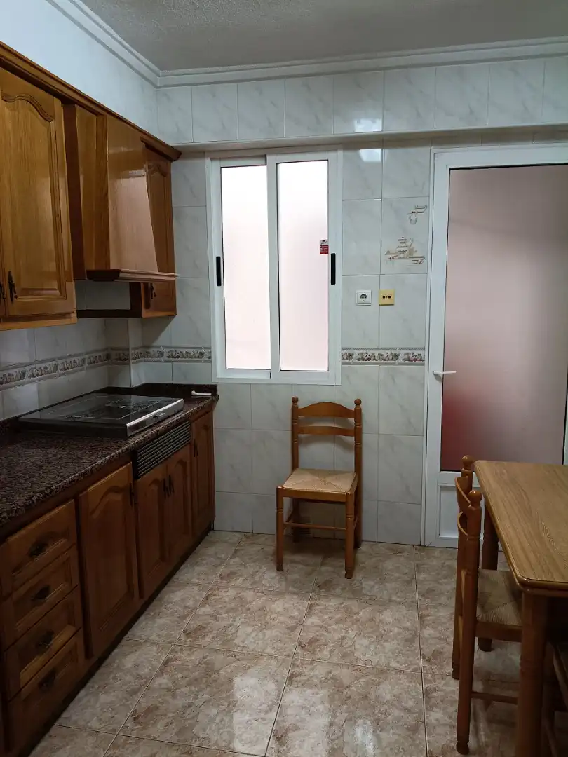 Cuina de Pis en venda en Elche / Elx amb Moblat i Balcó