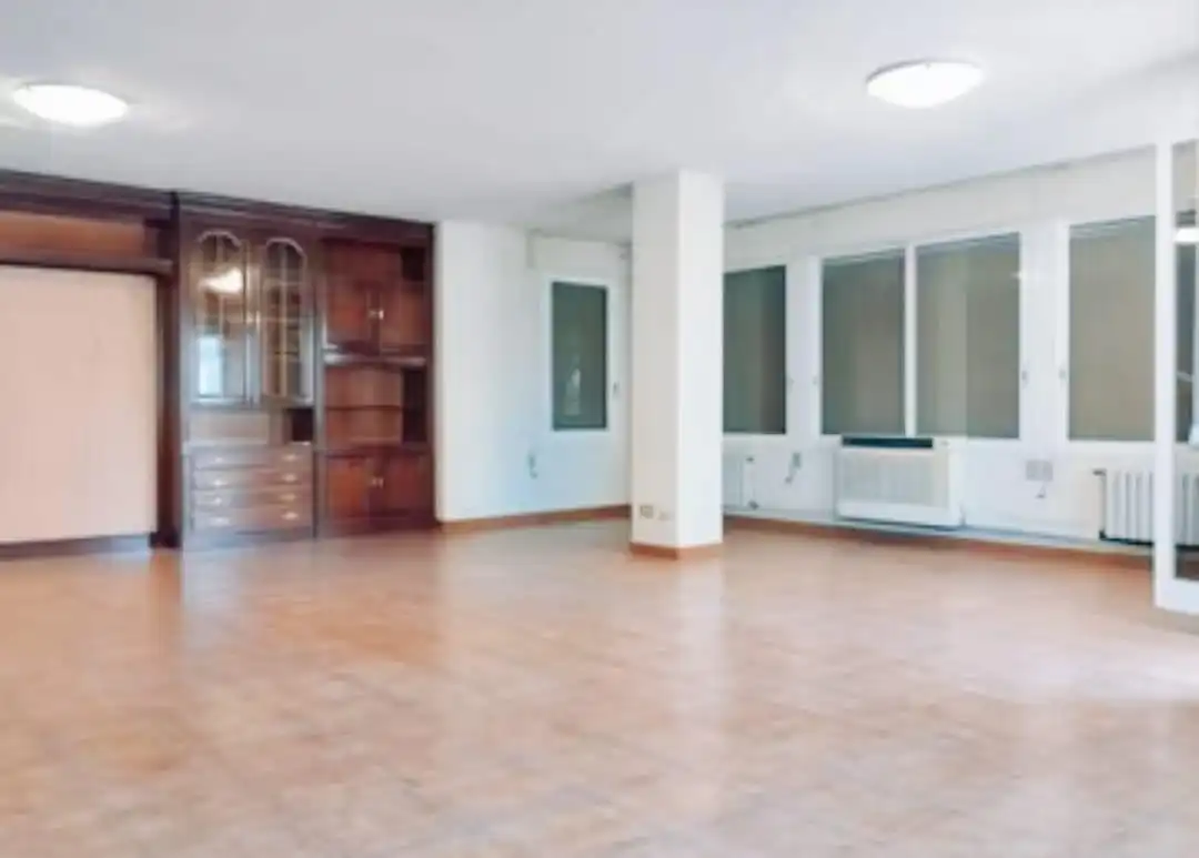 Piso con terraza en venta en Centro