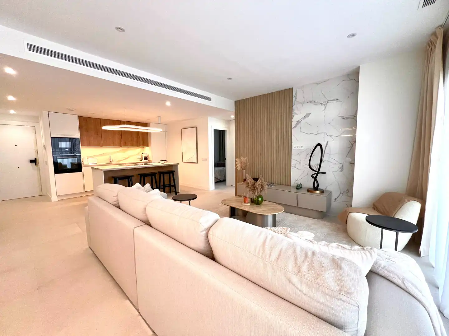 Sala de estar de Apartamento en venta en Marbella con Aire acondicionado, Terraza y Horno