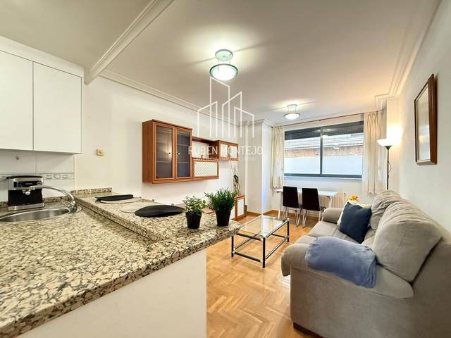 Apartamento en Alquiler en Garcia Moreno en Carmelitas