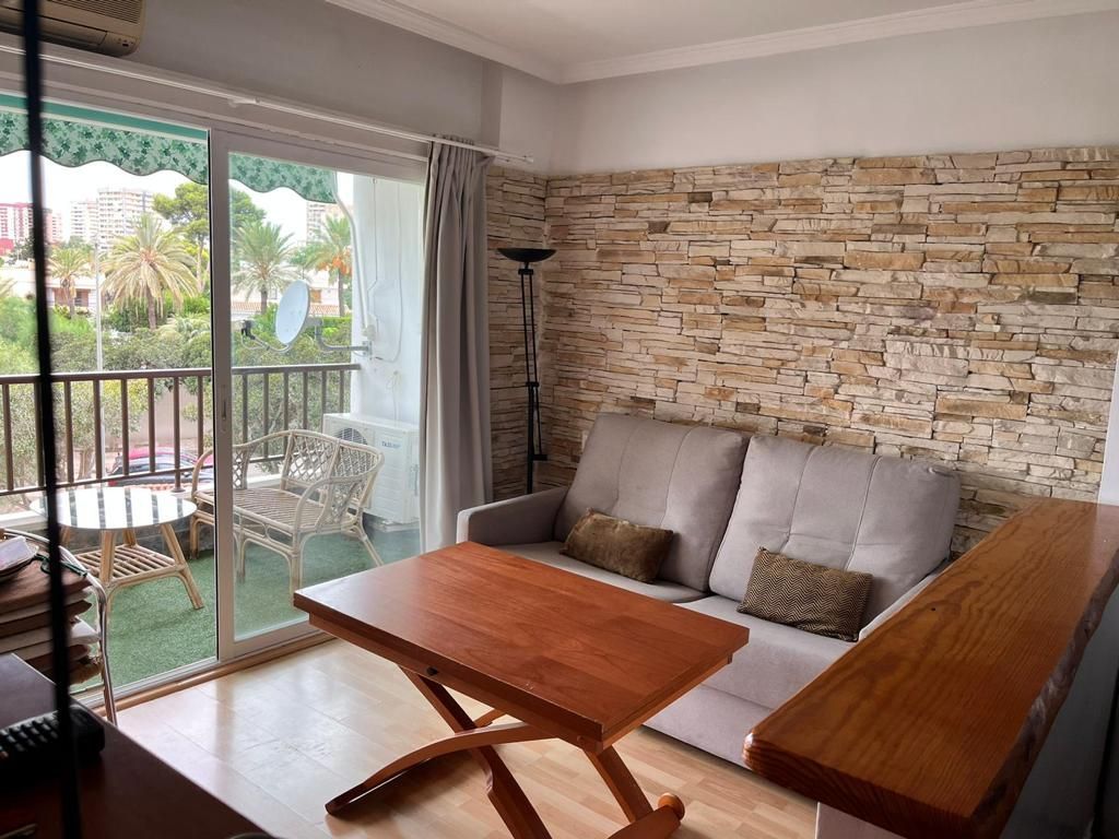 Sala de estar de Piso de alquiler en Roquetas de Mar con Aire acondicionado, Calefacción y Terraza