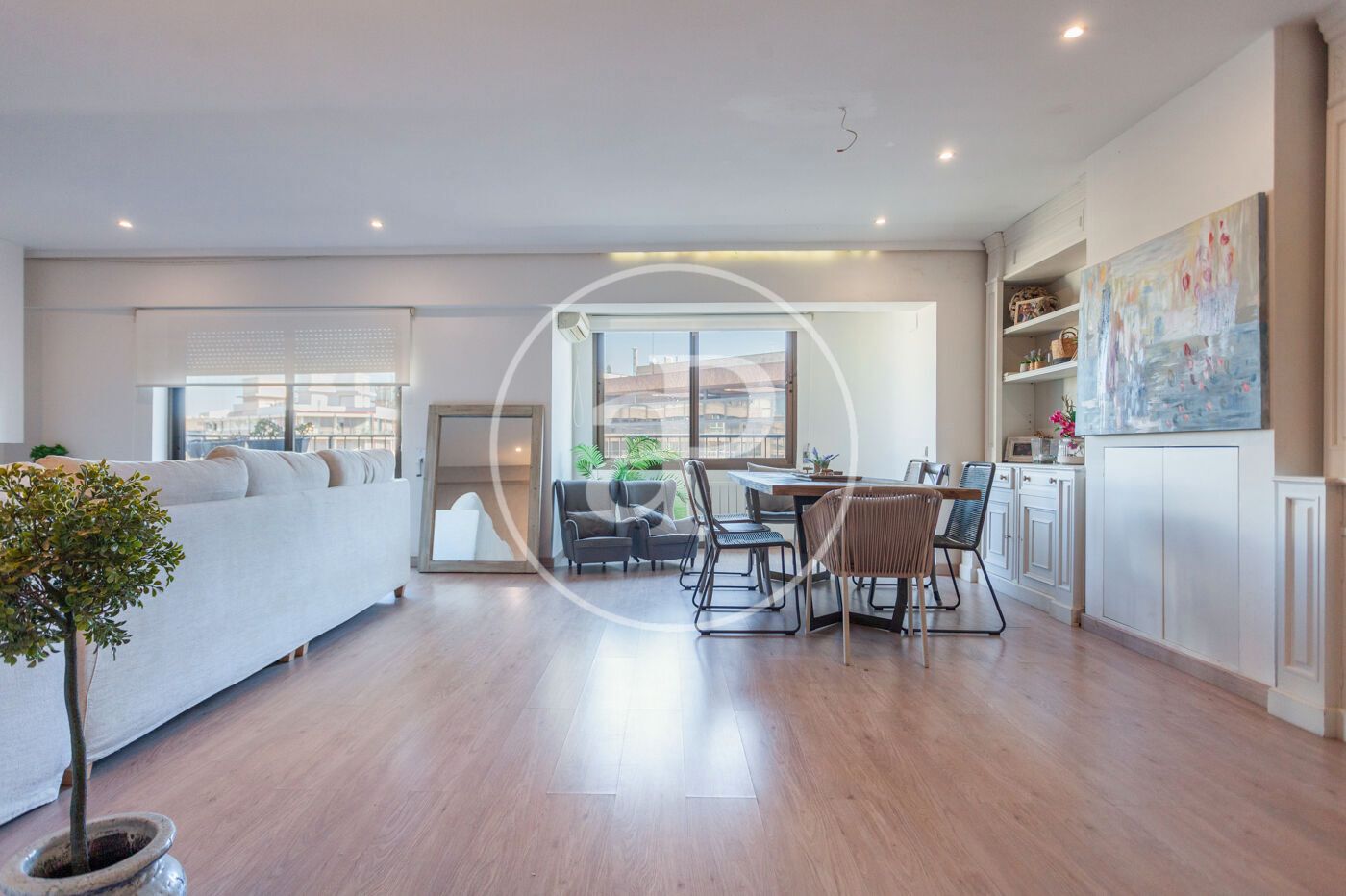 Living room of Flat for sale in  Valencia Capital  with Air Conditioner, Heating and Balcony