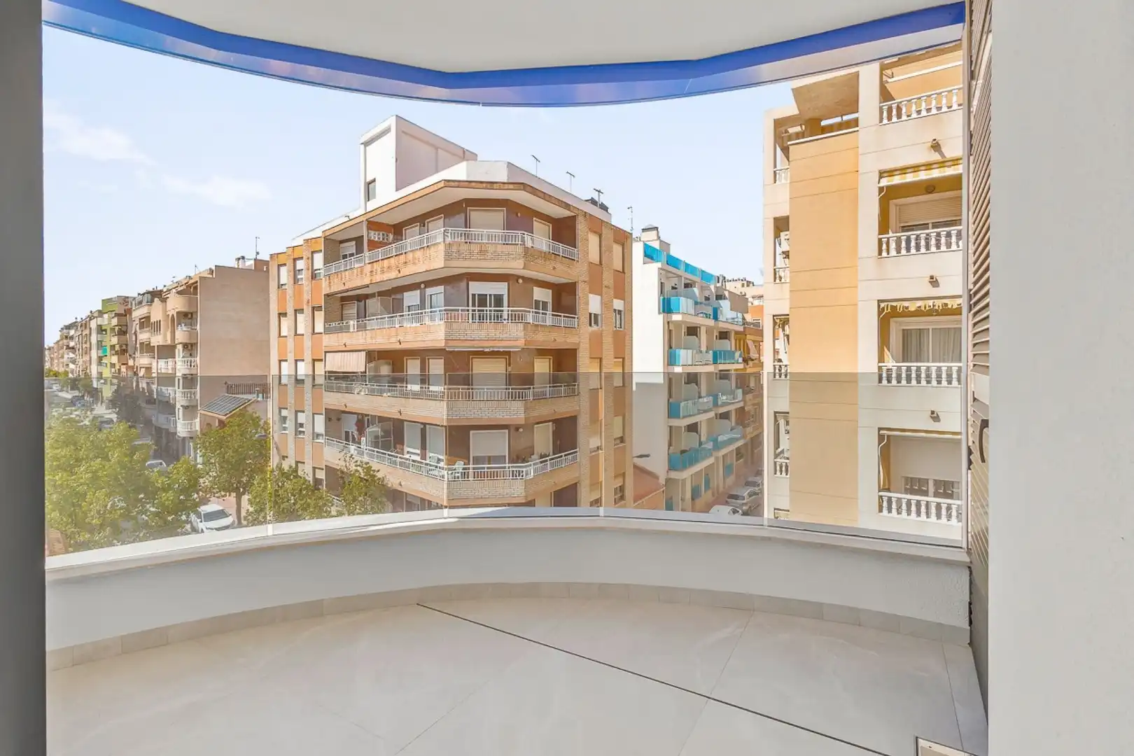 Terrasse von Wohnung zum Verkauf in Torrevieja mit Klimaanlage, Heizung und Terrasse