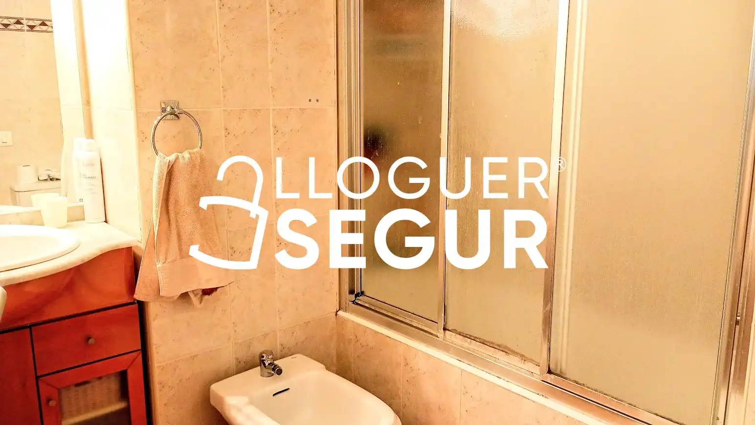 Bathroom of Flat for rent in Badalona  with Heating and Terrace