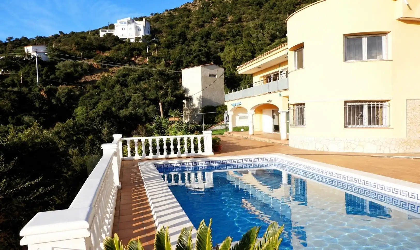 Piscina de Casa o xalet en venda en Roses amb Jardí privat, Terrassa i Balcó