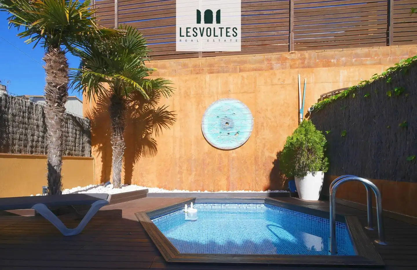 Piscina de Casa adosada en venta en Palafrugell con Aire acondicionado, Calefacción y Jardín privado