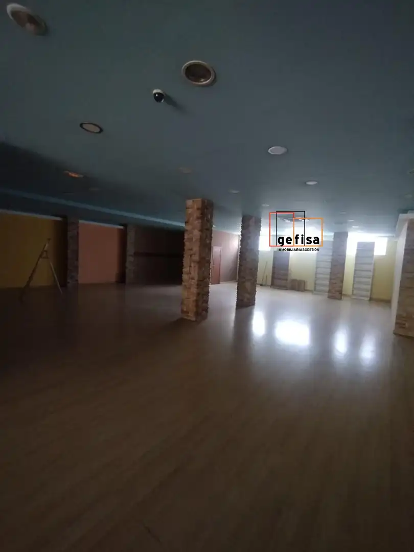 Local comercial de lloguer a Valdepeñas, imagen 3
