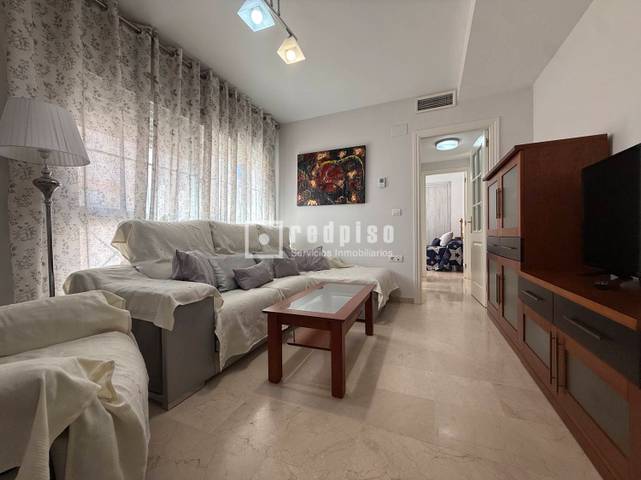 Piso en Alquiler en Héroe de Sostoa en Girón - Las Delicias