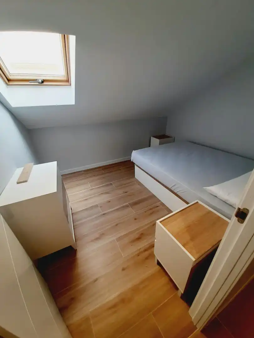 Habitación de Apartamento de alquiler en Úbeda con Aire acondicionado y Amueblado