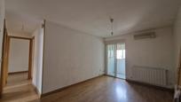 Living room of Flat for sale in  Madrid Capital