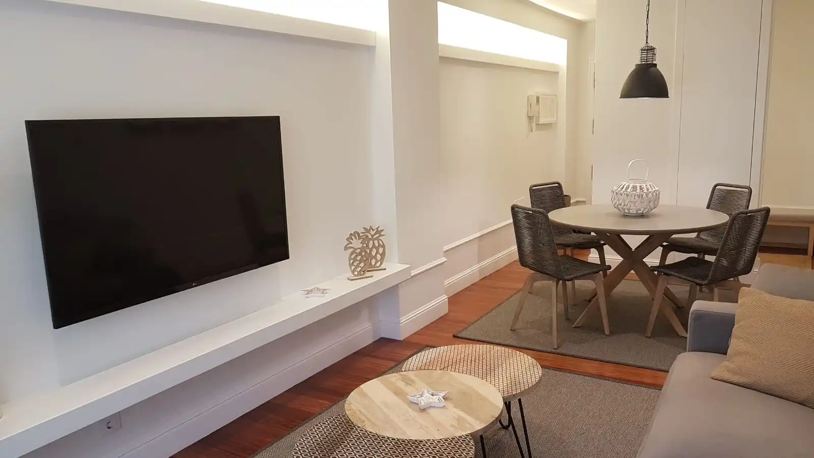 Wohnzimmer von Wohnung zur Miete in Santiago de Compostela  mit Heizung, Möbliert und Balkon
