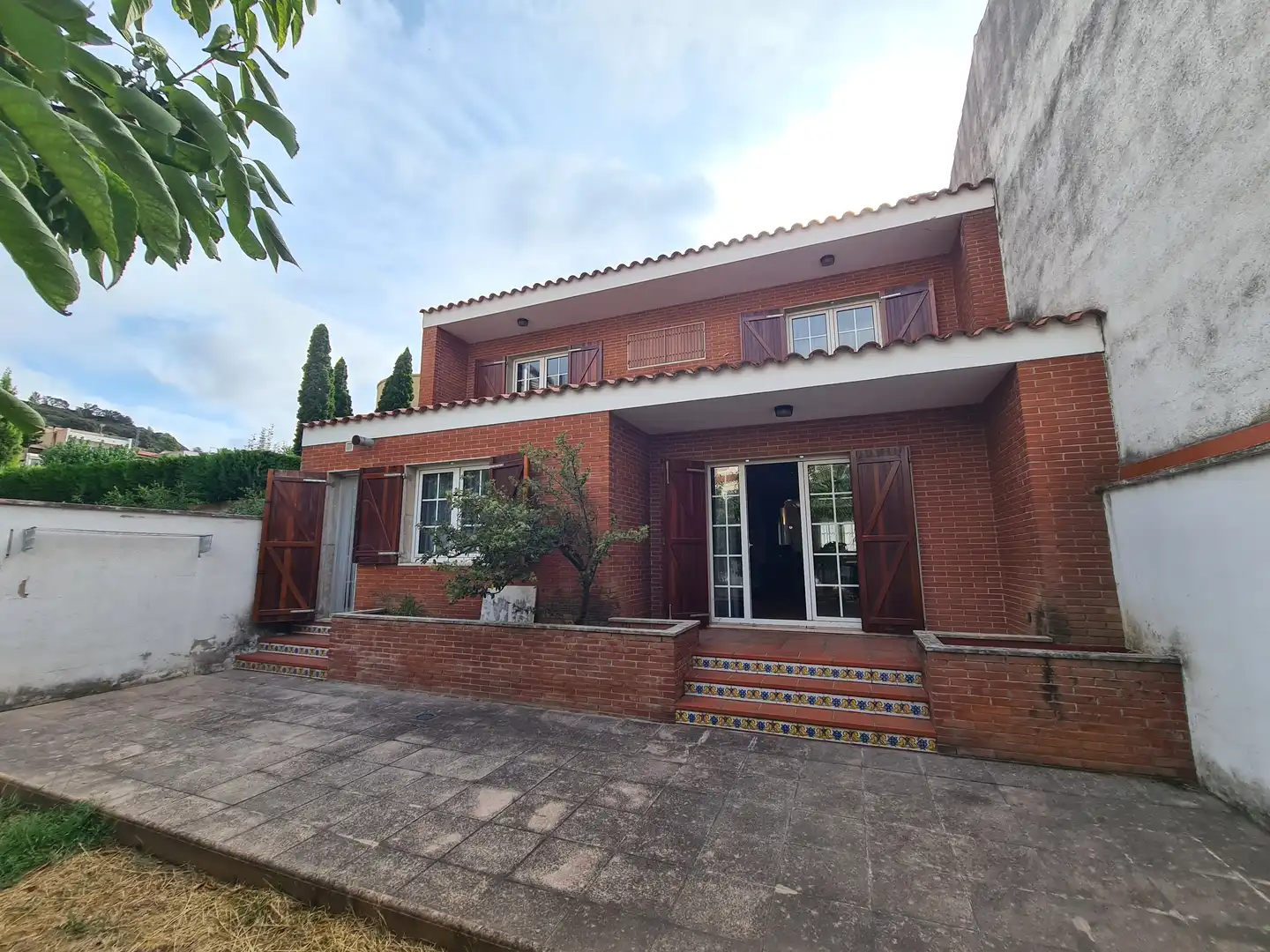 Vista exterior de Casa o xalet en venda en Rossell amb Calefacció, Jardí privat i Parquet