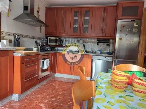 Kitchen of Houses for sale in Santovenia de la Valdoncina  with Heating, Terrace and Furnished