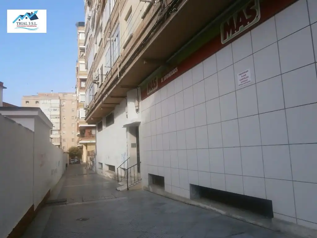 Piso con ascensor en venta en Calle CALPE, imagen 3
