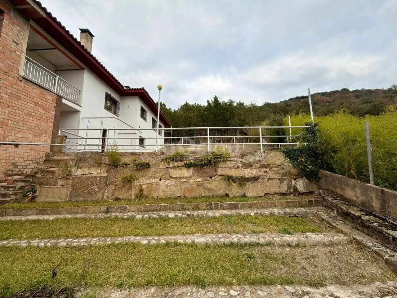 Vista exterior de Casa o xalet en venda en Tavèrnoles amb Jardí privat i Terrassa