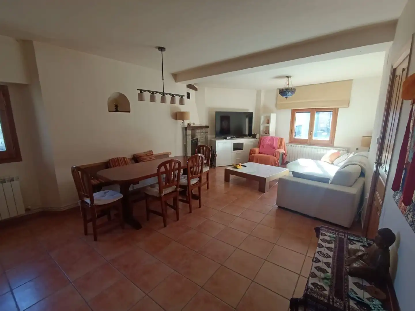 Sala d'estar de Casa o xalet en venda en Graus amb Calefacció, Jardí privat i Traster