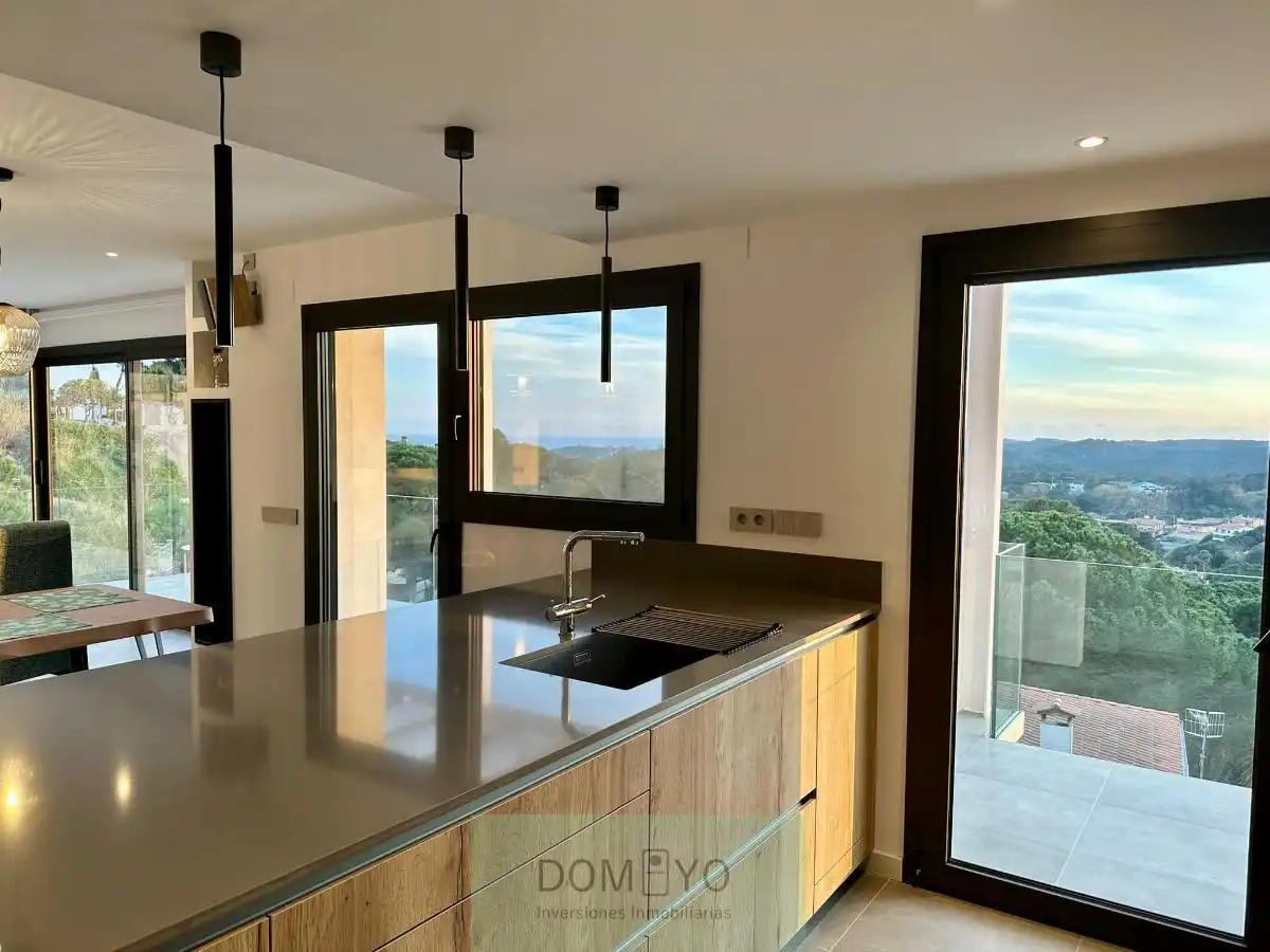 Casa amb terrassa en venda a Lloret Verd - Els Pinars, imagen 12