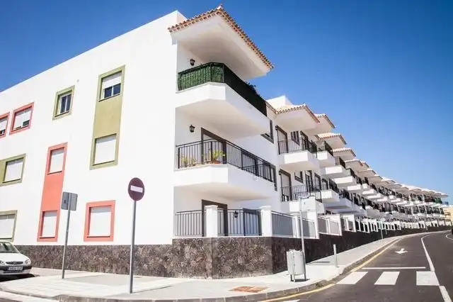 Vista exterior de Pis en venda en San Miguel de Abona amb Terrassa, Traster i Balcó