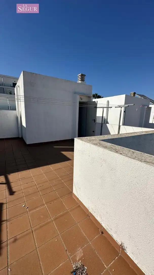 Terraced house with pool for sale in Conil, imagen 5
