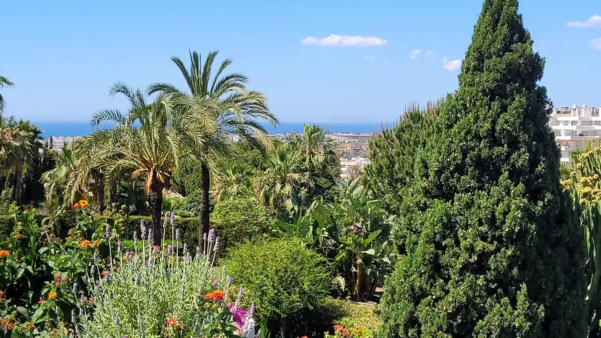 Garden of Flat for sale in Marbella  with Air Conditioner, Terrace and Storage room