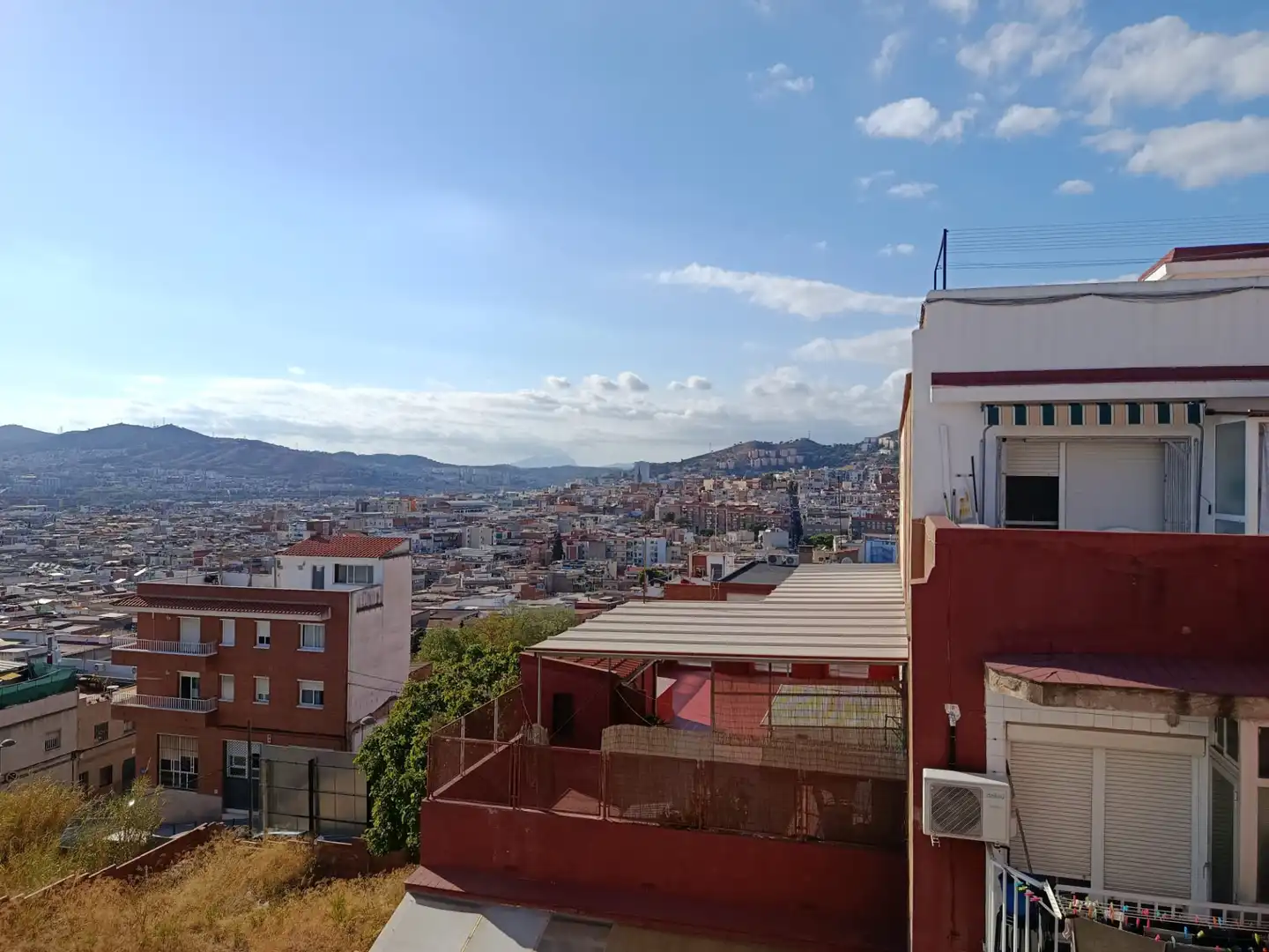 Exterior view of Flat for sale in Badalona  with Air Conditioner and Balcony