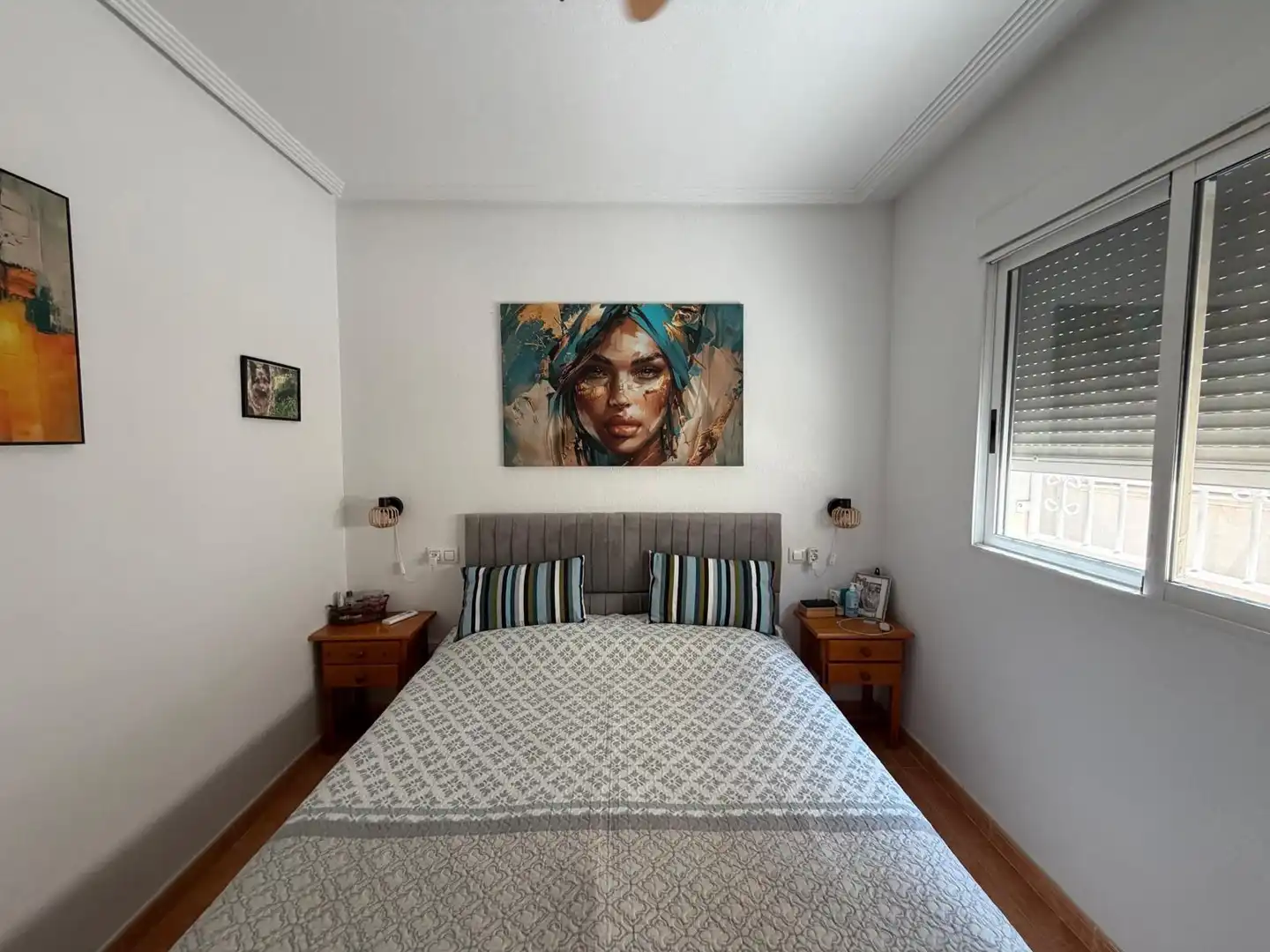 Habitación de Casa adosada en venta en Torrevieja con Jardín privado, Terraza y Amueblado