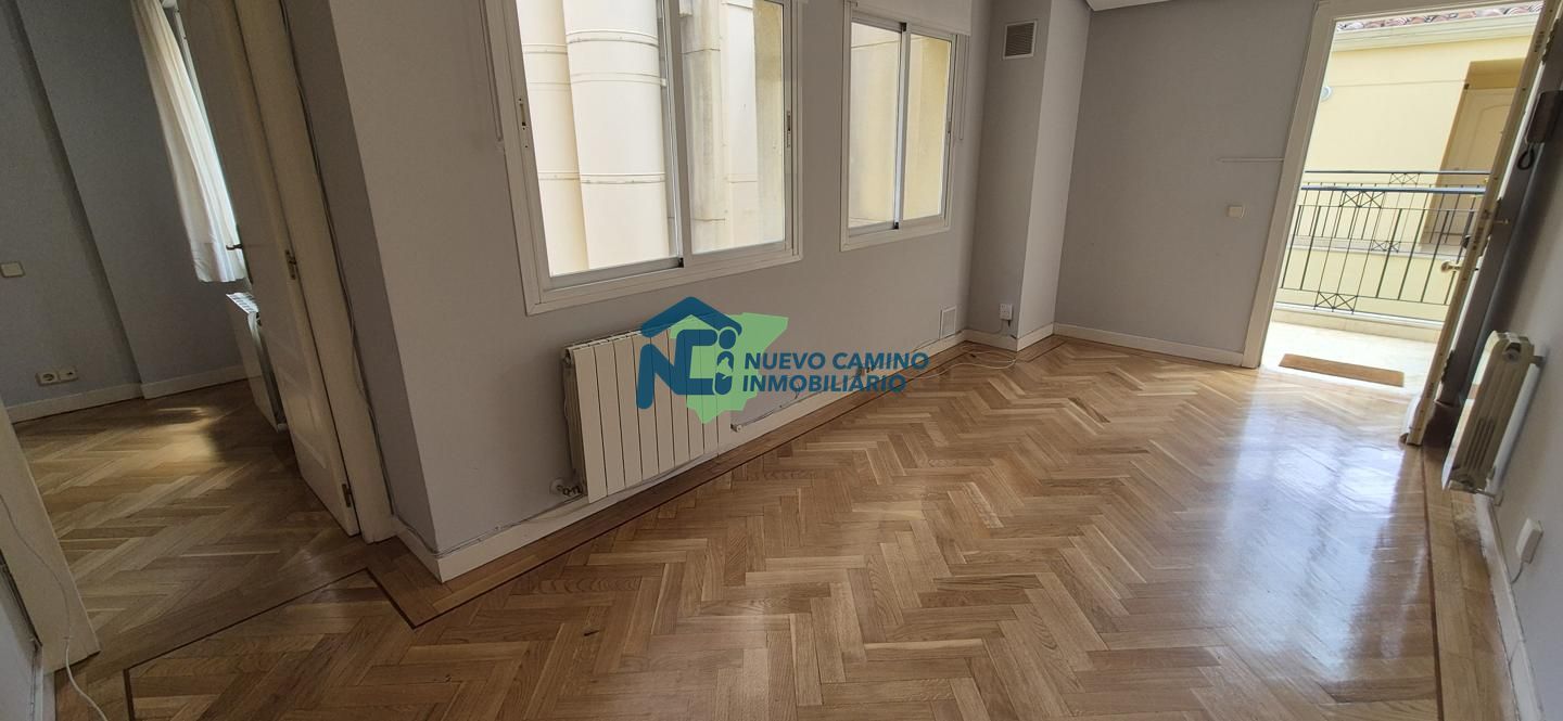 Apartament de lloguer a Del Maestro Guerrero, 8, Universidad - Malasaña