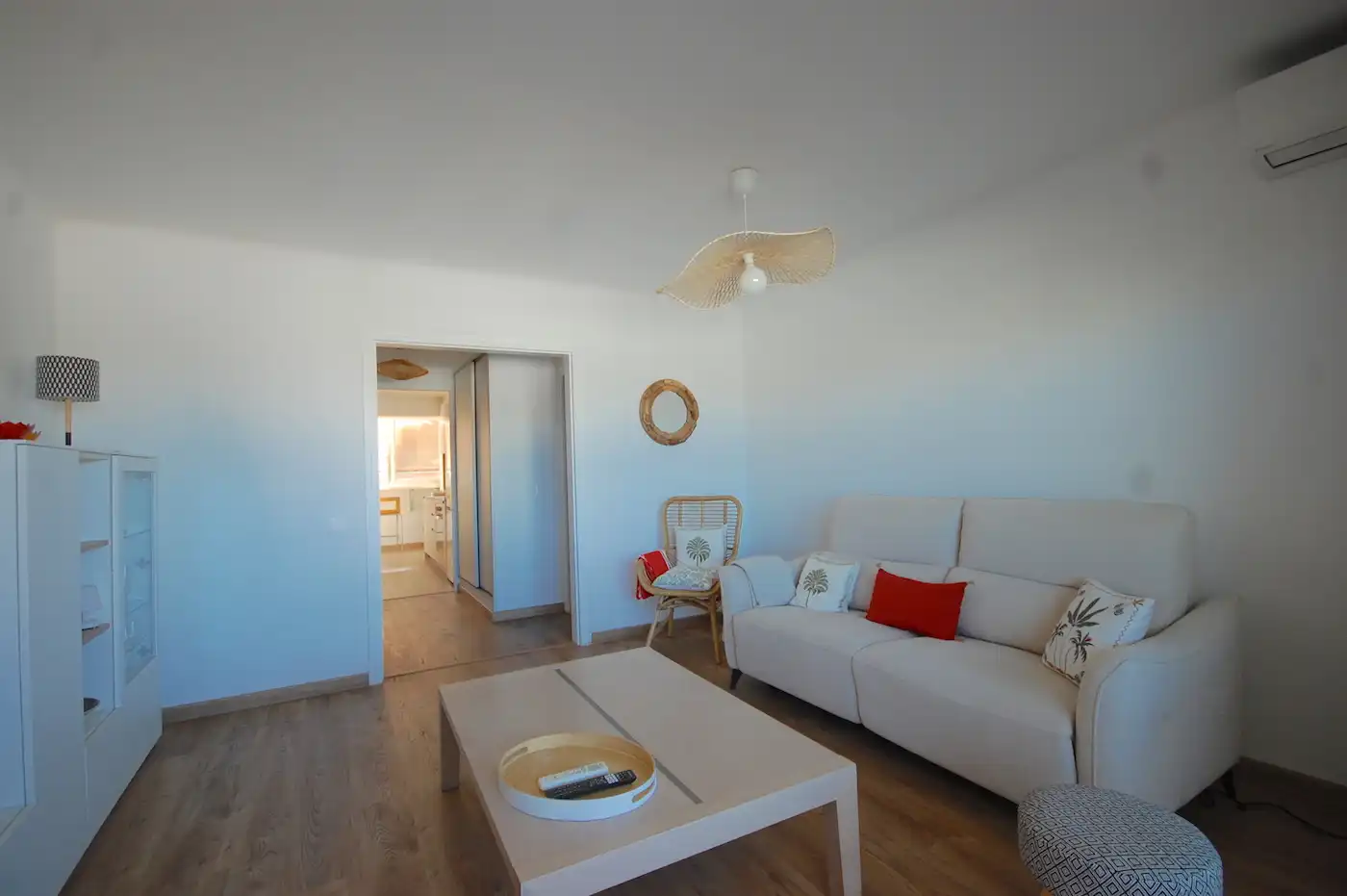Sala de estar de Apartamento en venta en L'Escala con Aire acondicionado, Calefacción y Terraza