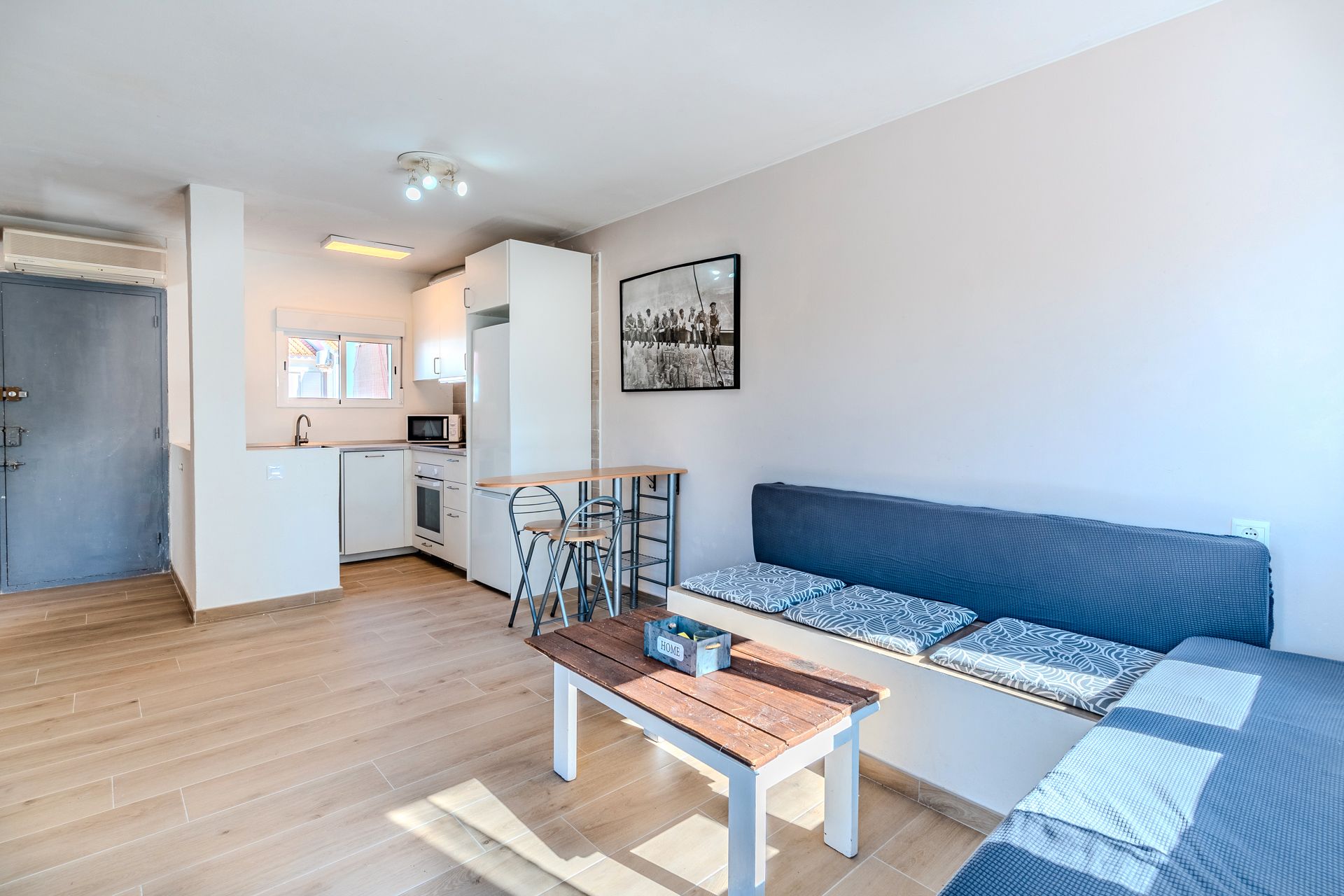 Sala d'estar de Apartament en venda en L'Ametlla de Mar  amb Aire condicionat, Calefacció i Parquet