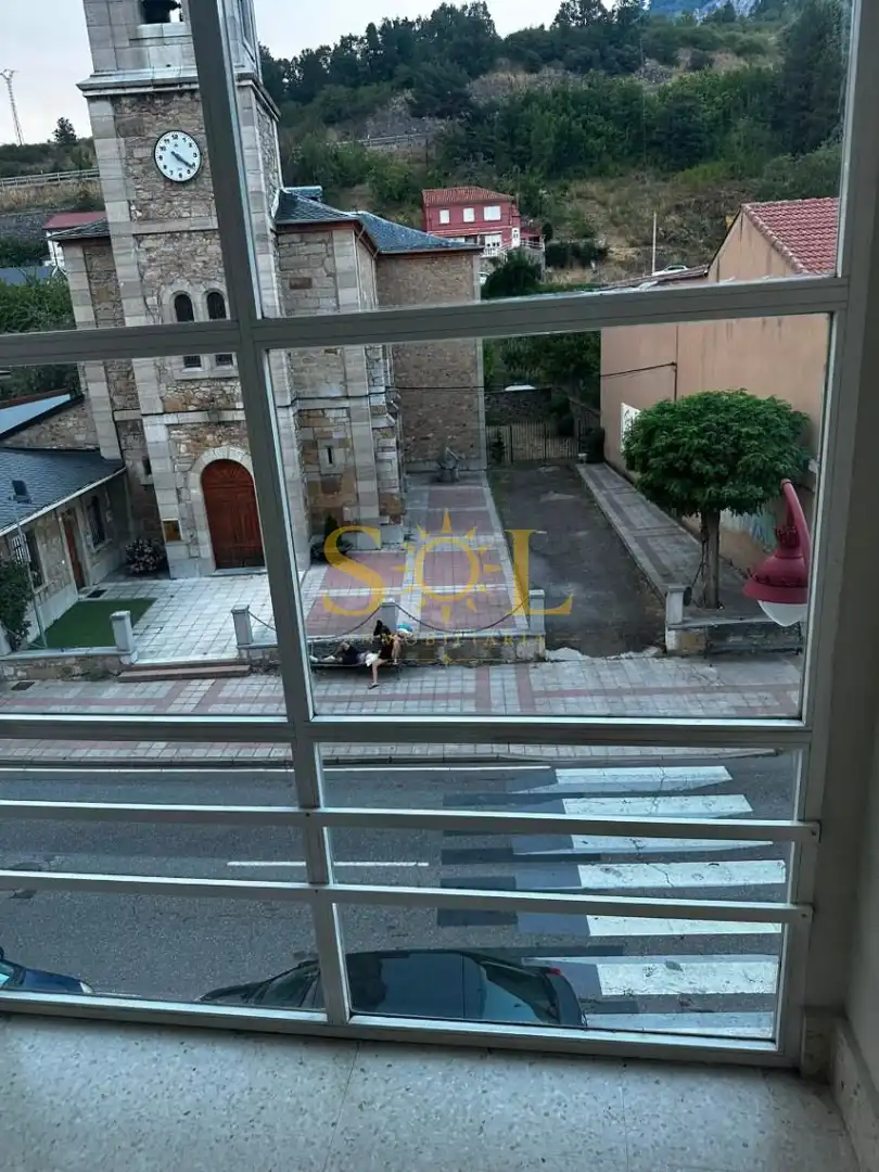 Terraza de Piso en venta en La Pola de Gordón  con Calefacción, Parquet y Amueblado