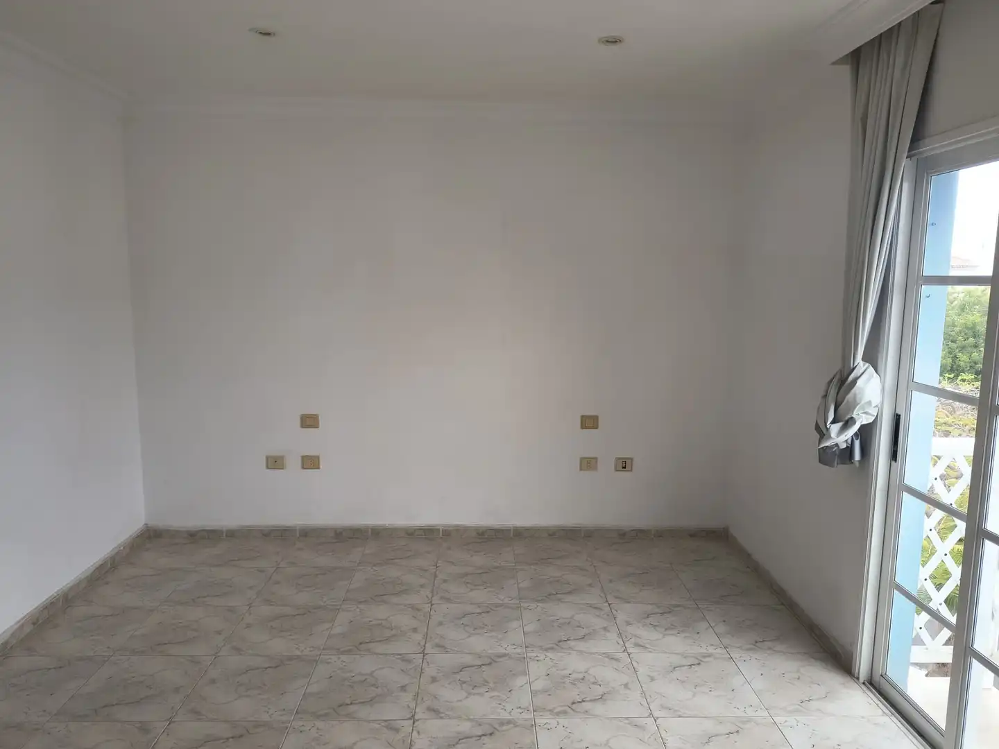 Einfamilien-Reihenhaus zum Verkauf in Puerto de la Cruz mit Abstellraum, Ofen und Balkon